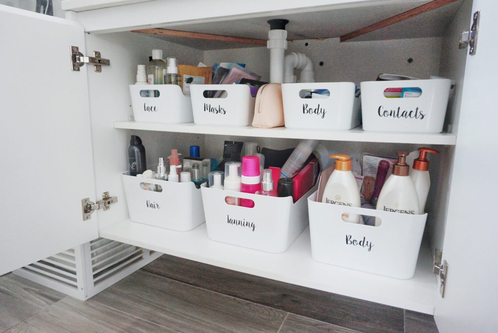 Here's how I organize my bathroom cupboard! #organization #bathroom, justanothermummy…
